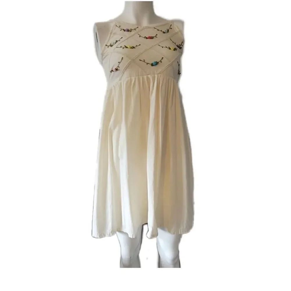 Cottage core cream dress womens XS or girls youth xl prarie floral quilted chest